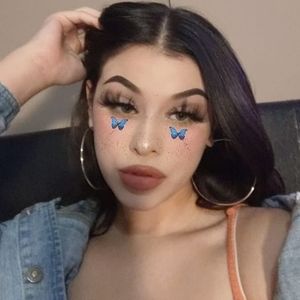 Meet your Posher, Dominique